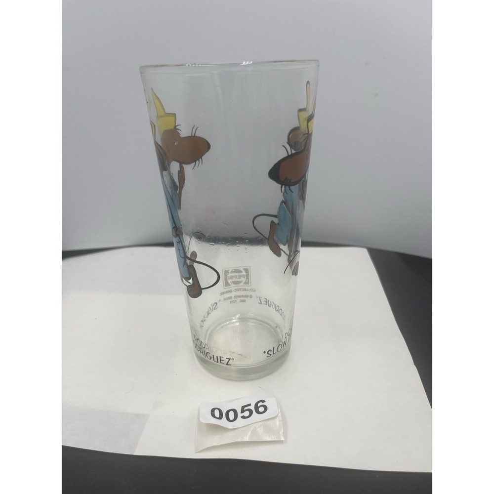 Looney Tunes Pepsi Slow Poke Rodriguez Glass BLACK LETTERING (56) - Picture 4 of 8